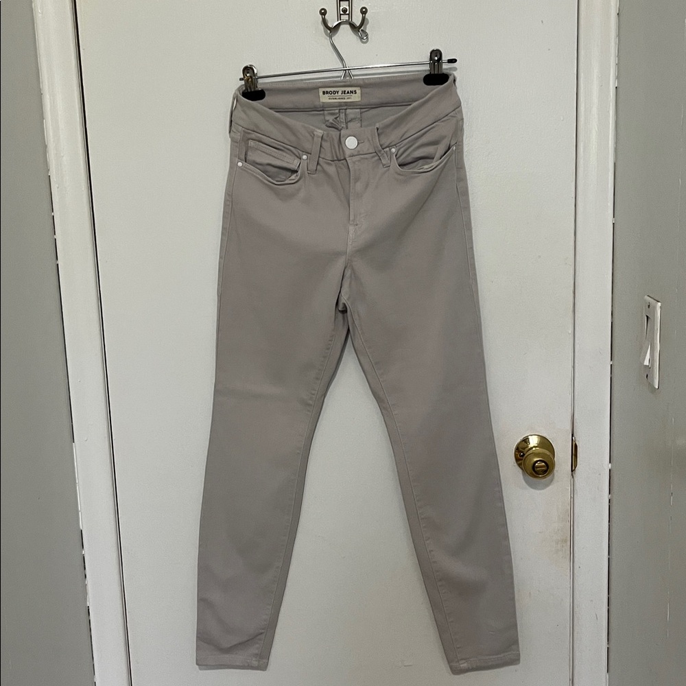 Women’s White Denim Jeans - Size 27
